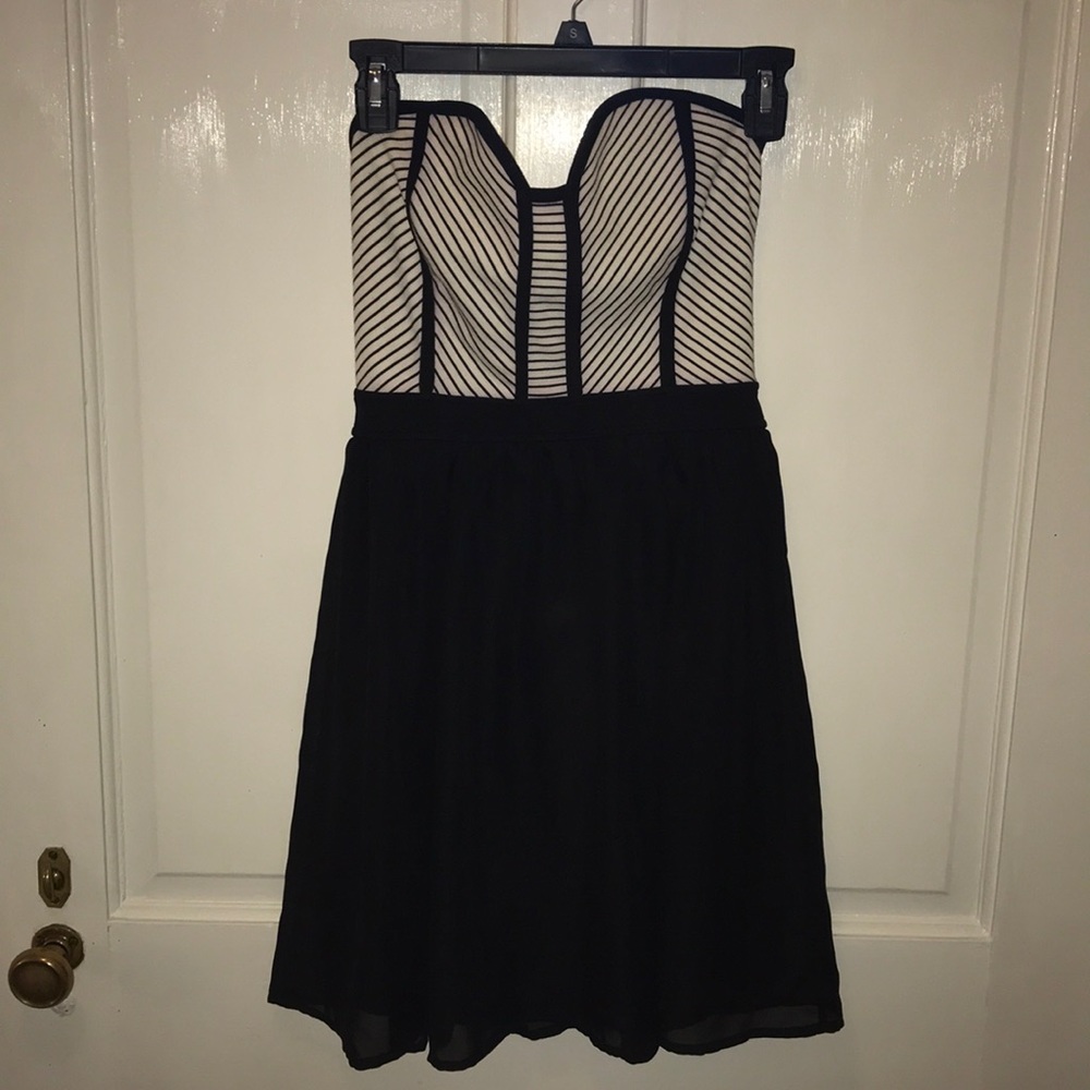 Strapless black and white dress